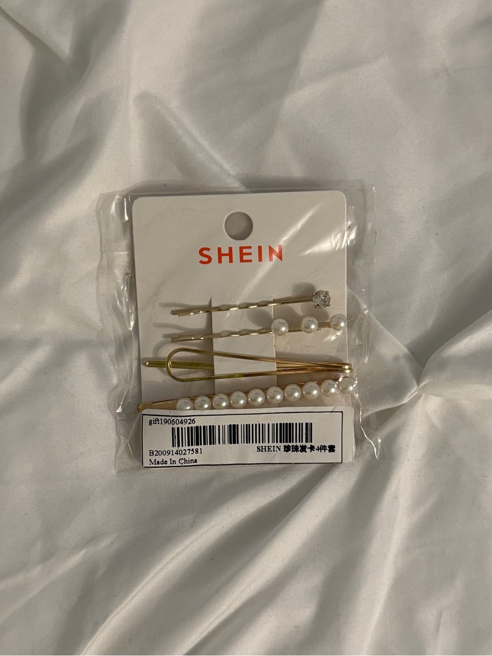 SHEIN Gold Pearl Accent Hair Pin Set